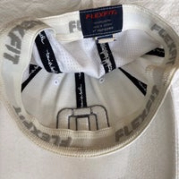 Travis Mathew Flexfit Size Large - X-Large White Golf Hat Distressed - Picture 7 of 8